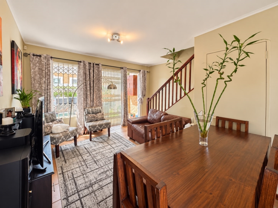 2 Bedroom Property for Sale in Kenilworth Western Cape